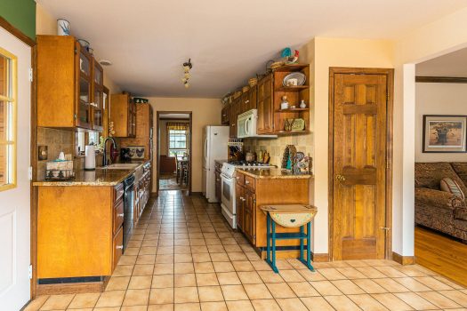 Averyville Farmhouse