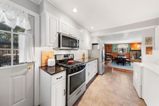 28 Cherry Lane, Lake Placid