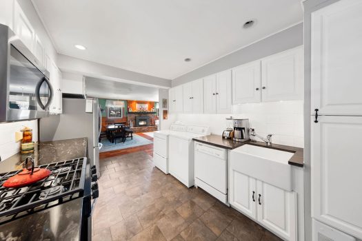 28 Cherry Lane, Lake Placid