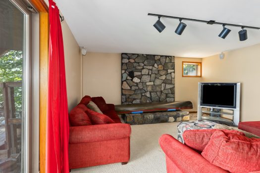 7 Sand Beach Point Road