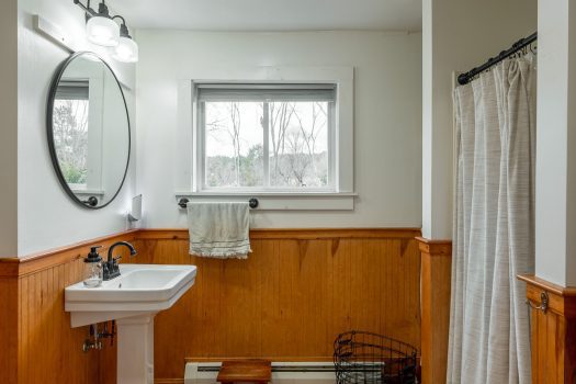 Farmhouse near Lake Champlain