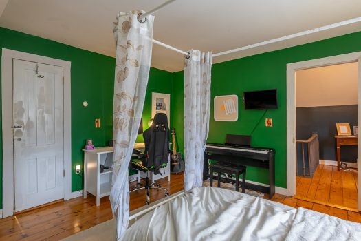 Farmhouse near Lake Champlain