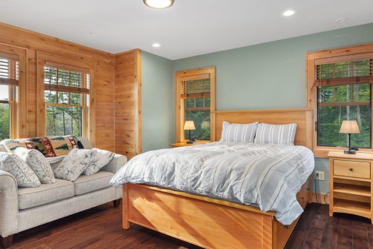 521 Mirror Lake Drive