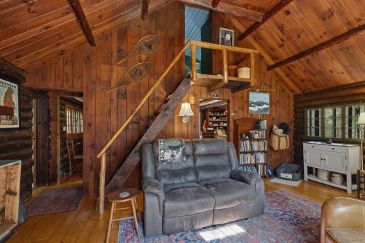 1147 Forestdale Rd