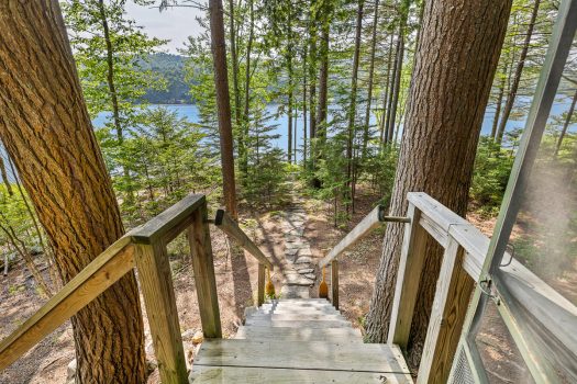 14 Eagle Crag Lake