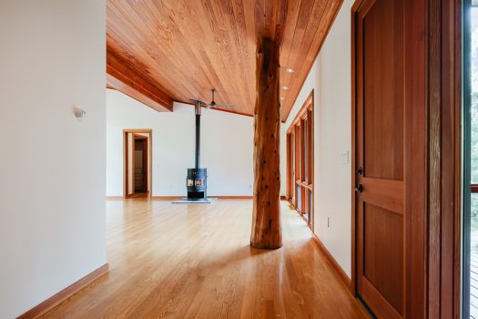 77 Deerwood Trail