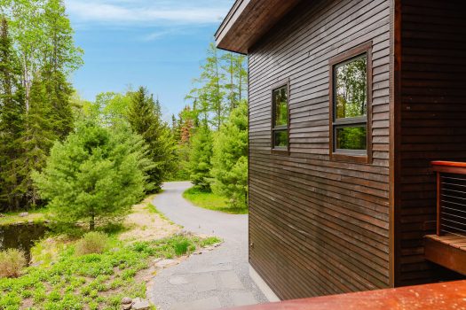 77 Deerwood Trail