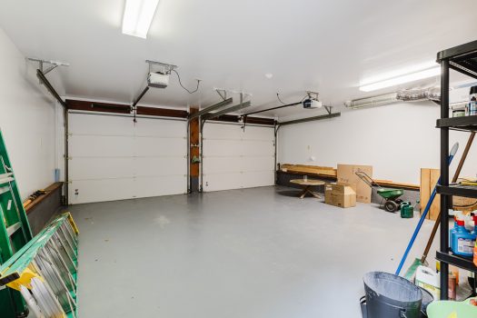 77 Deerwood Trail